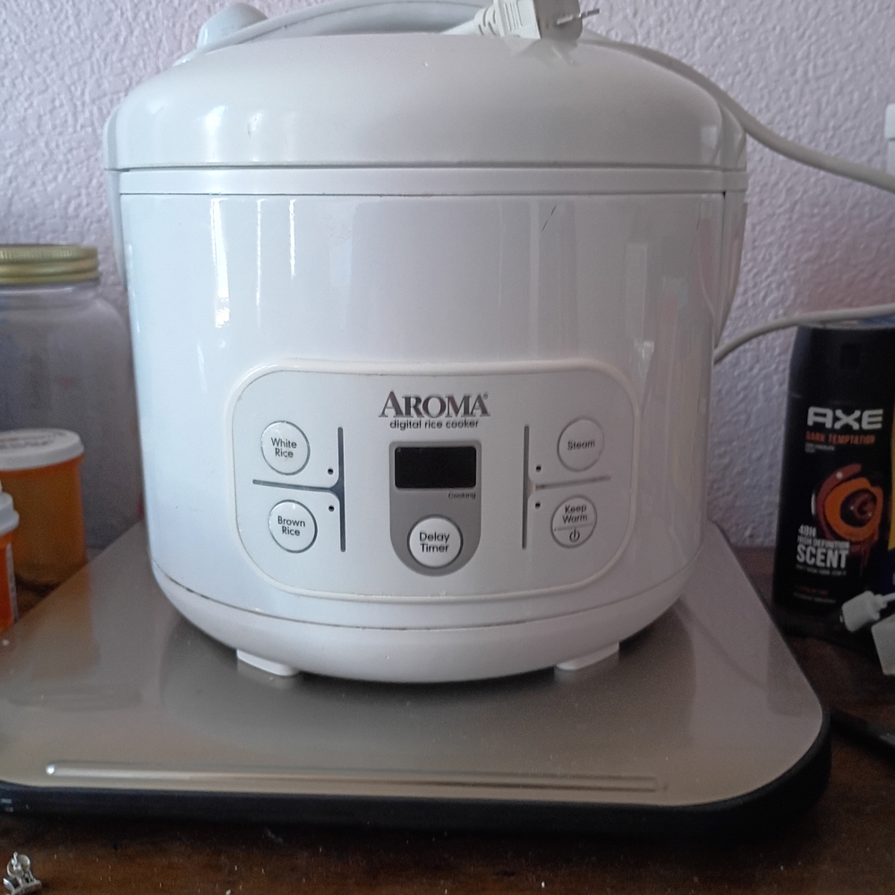 Roma White Digital Rice Cooker with Timer